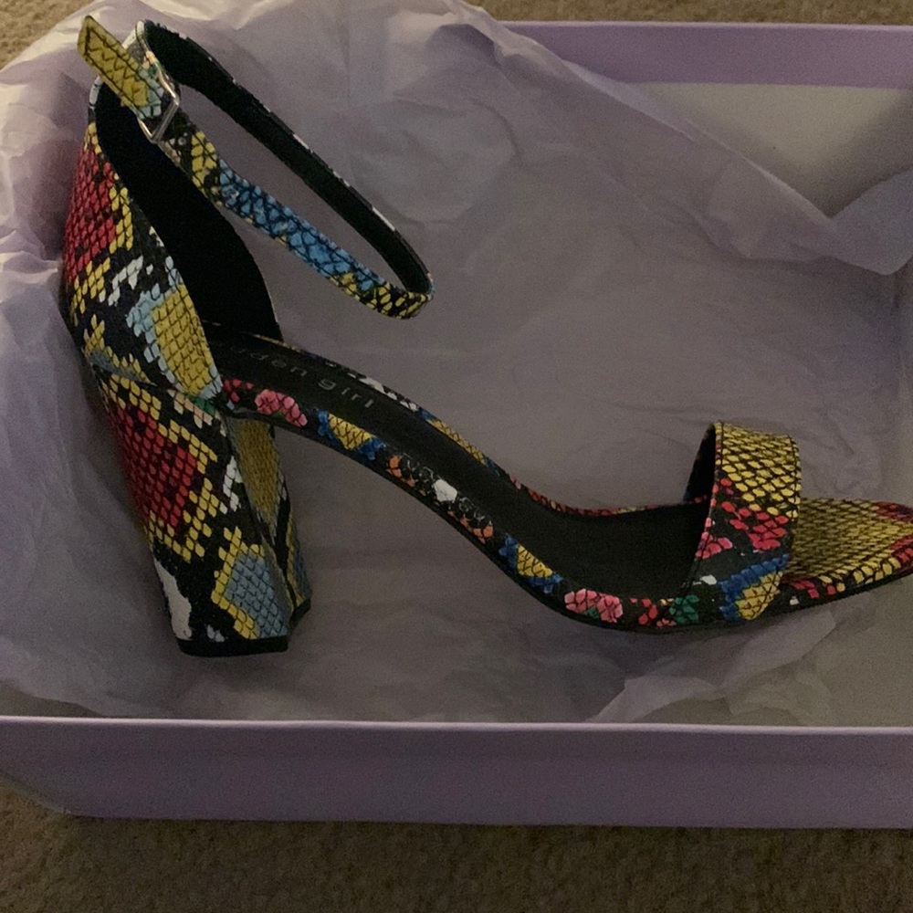 Madden Girl multi color heels 👠